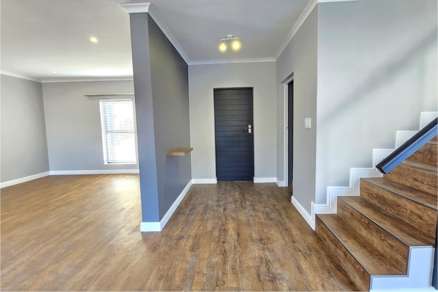 3 Bedroom Property for Sale in Aan de Wijnlanden Western Cape